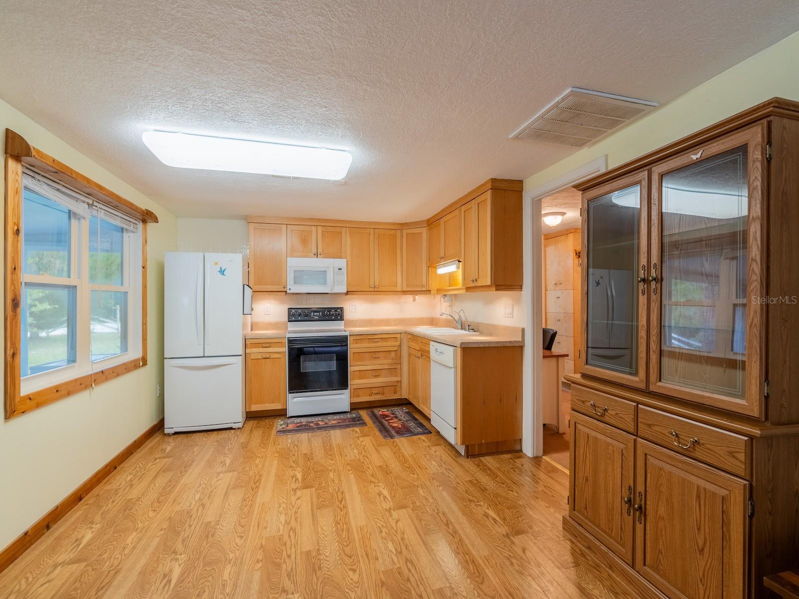 15265 Country Club Blvd Property Photo 10