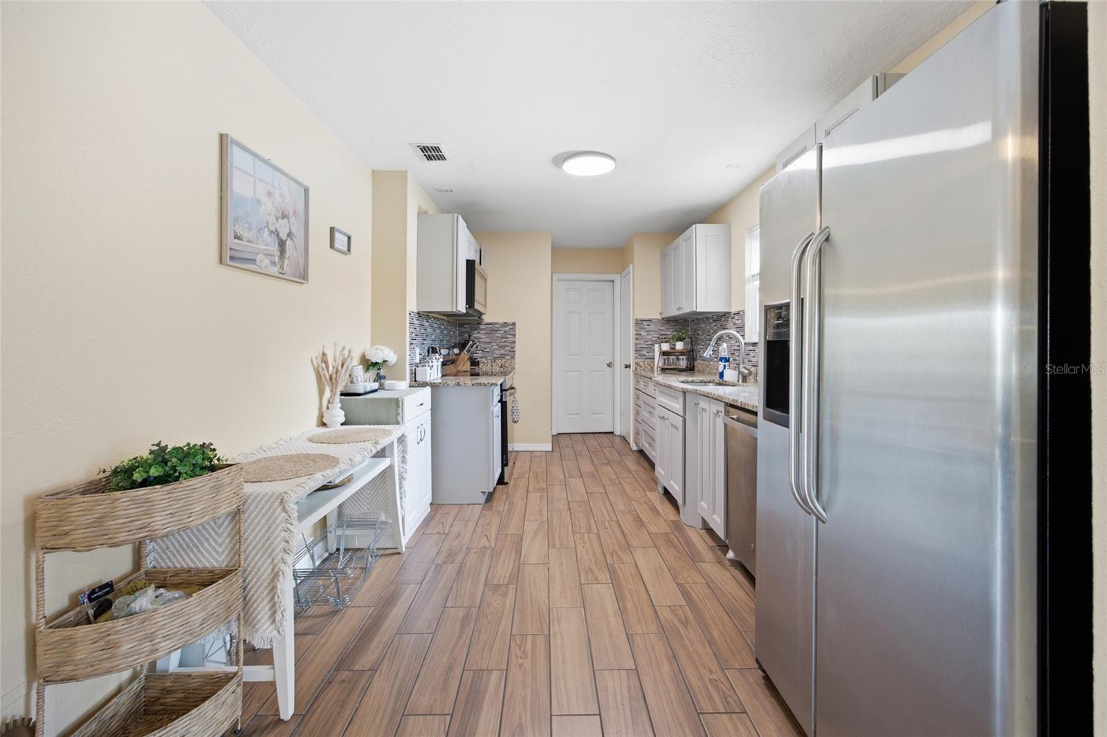 15 Water Trce Property Photo 7