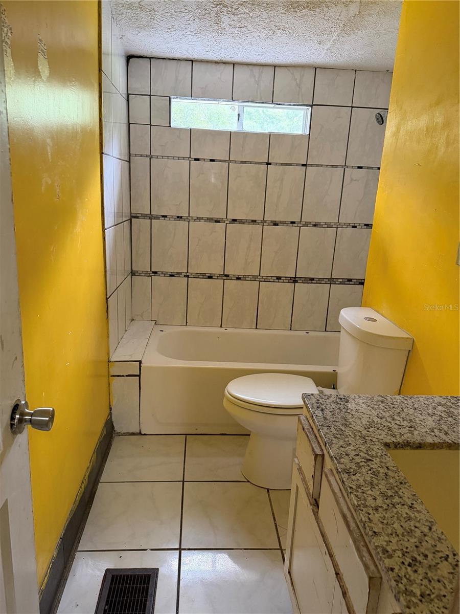11455 Nw 110th Ave Property Photo 6