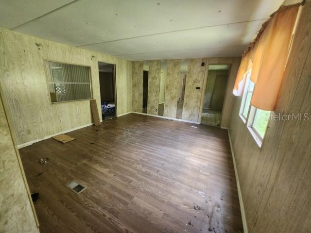 3140 Ne 162nd Pl Property Photo 8