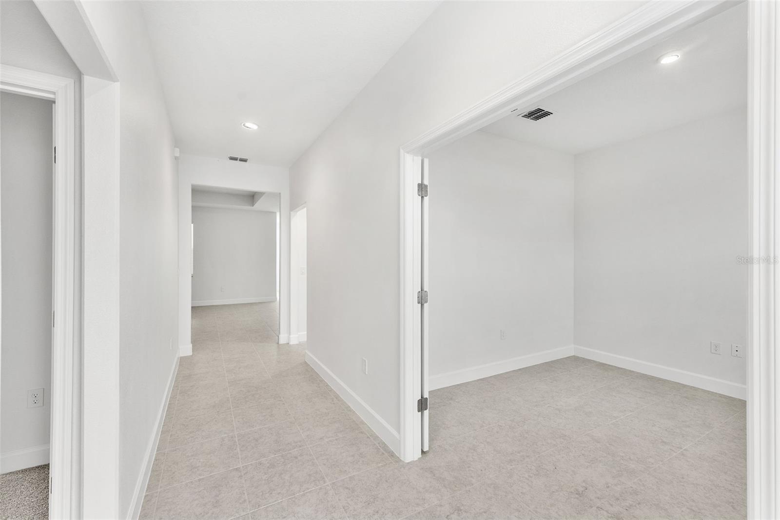 2623 Jupiter Blvd Sw Property Photo 8