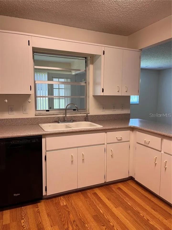 8591 Sw 93rd Pl #e Property Photo 14