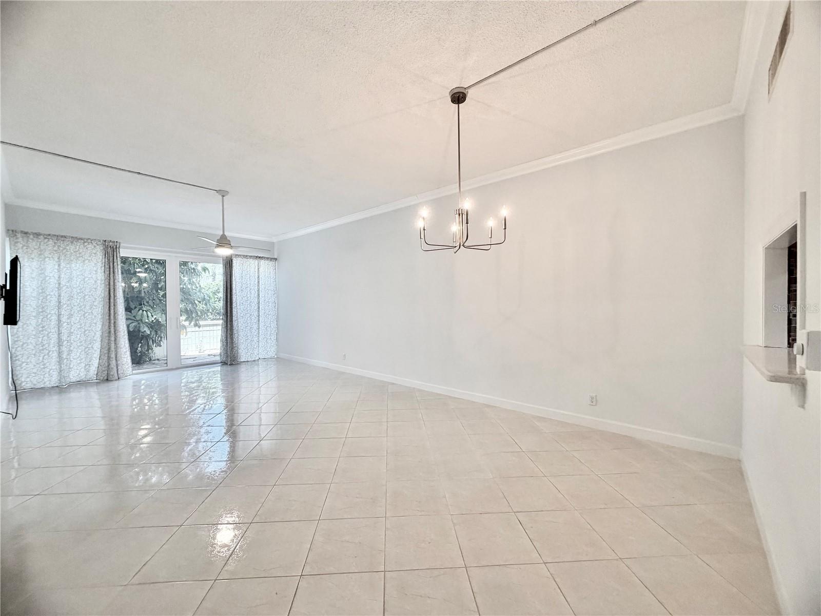 7400 Sun Island Dr S #111 Property Photo 12