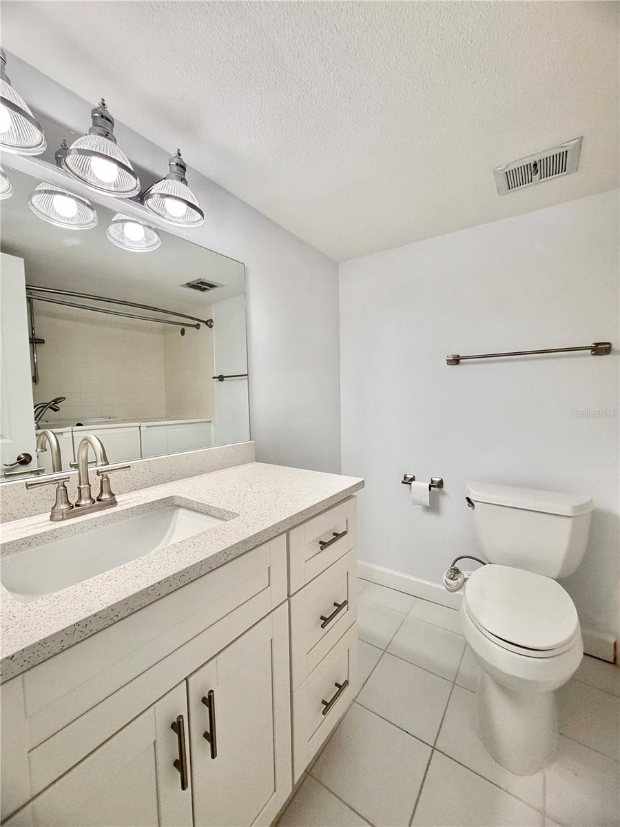 7400 Sun Island Dr S #111 Property Photo 15