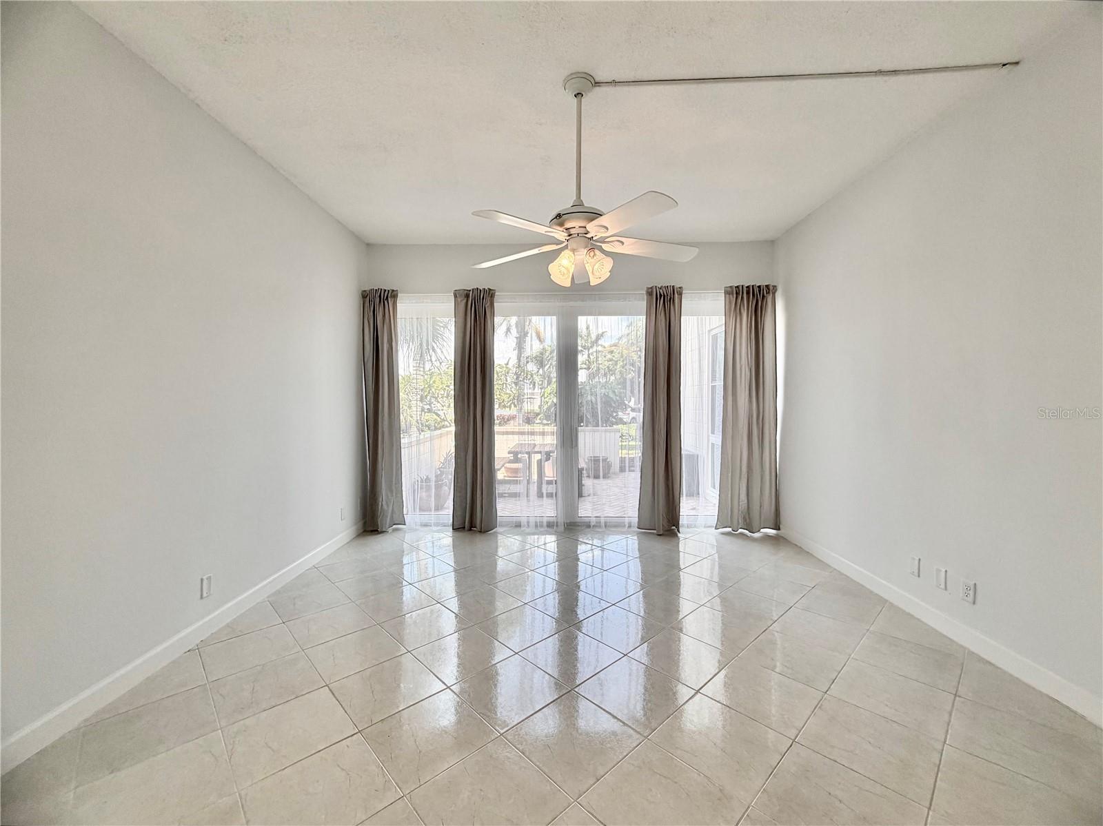 7400 Sun Island Dr S #111 Property Photo 20