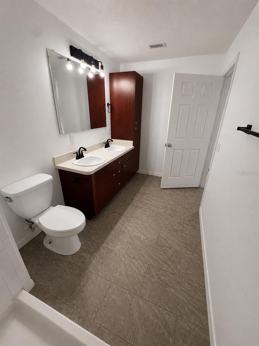 3019-3019 Walnut Ct Property Photo 6