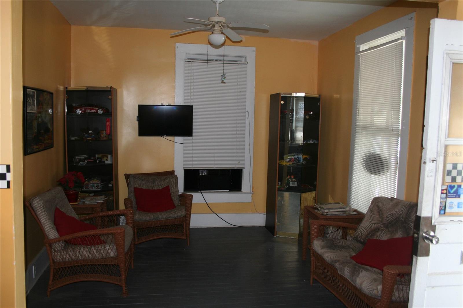 236 Ne 13th Pl Property Photo 23