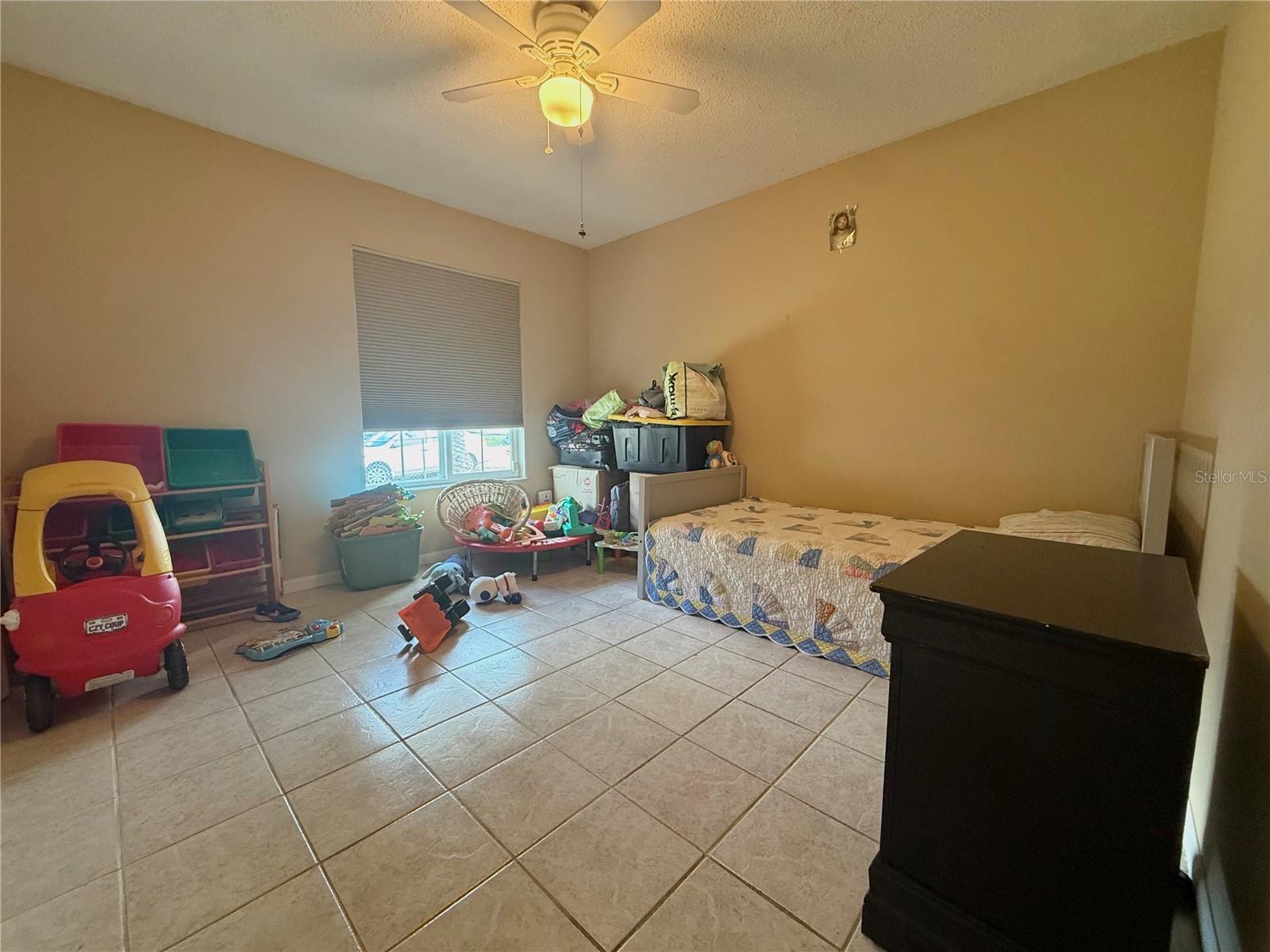6 Spring Lane Way Property Photo 13