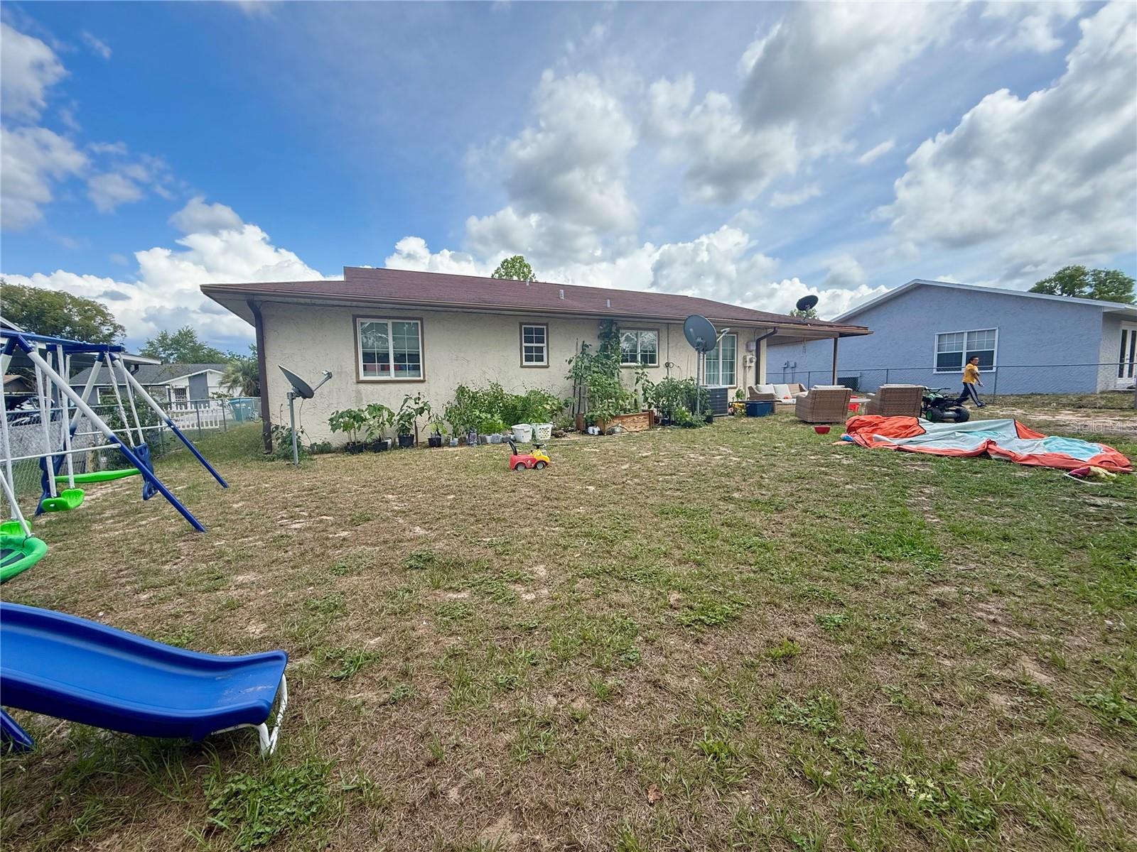 6 Spring Lane Way Property Photo 22