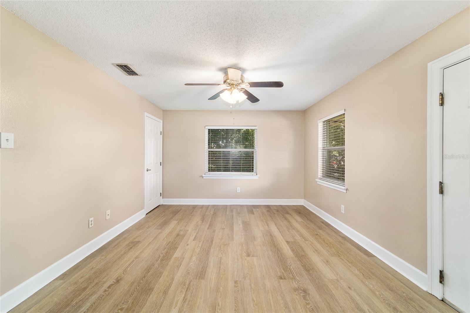 755 Se 29th Ter Property Photo 16