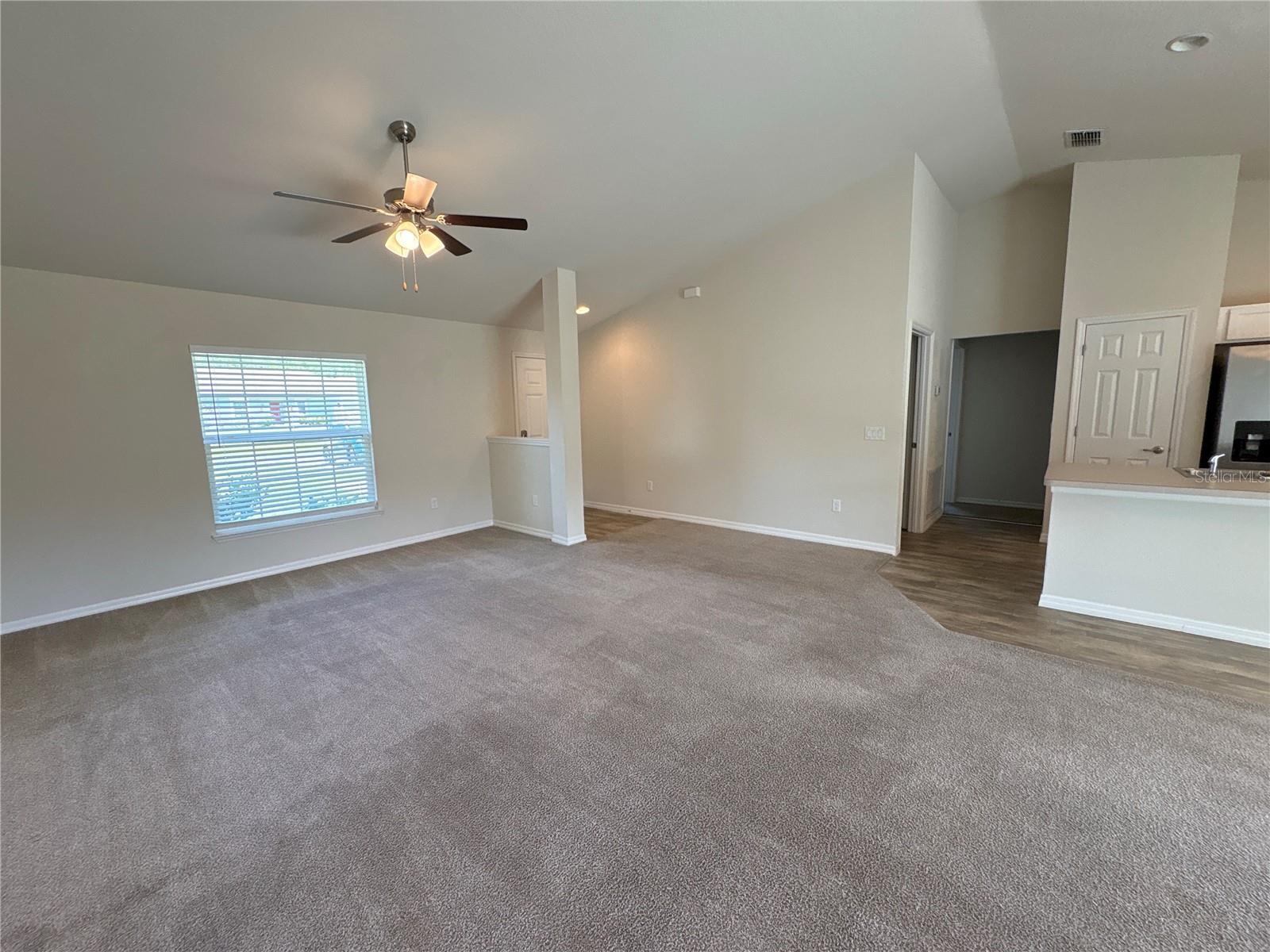 15415 Sw 34th Ave Property Photo 2