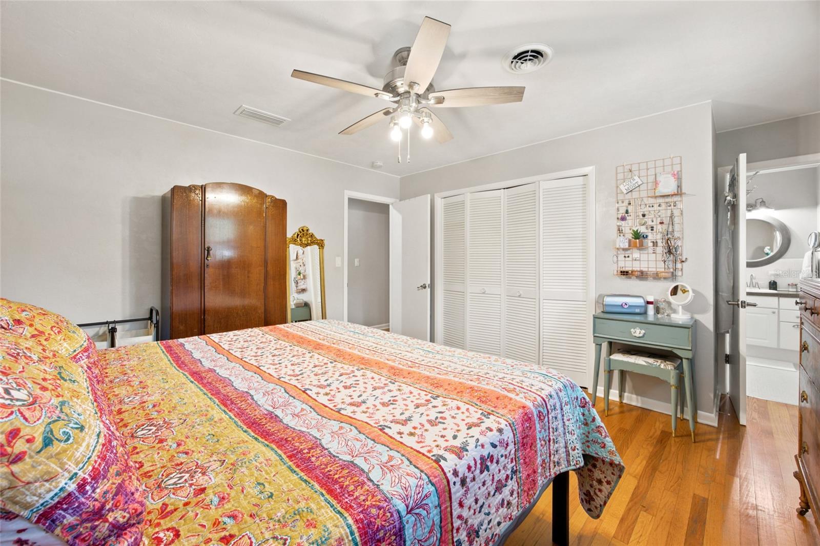 OM726998 Property Photo 29