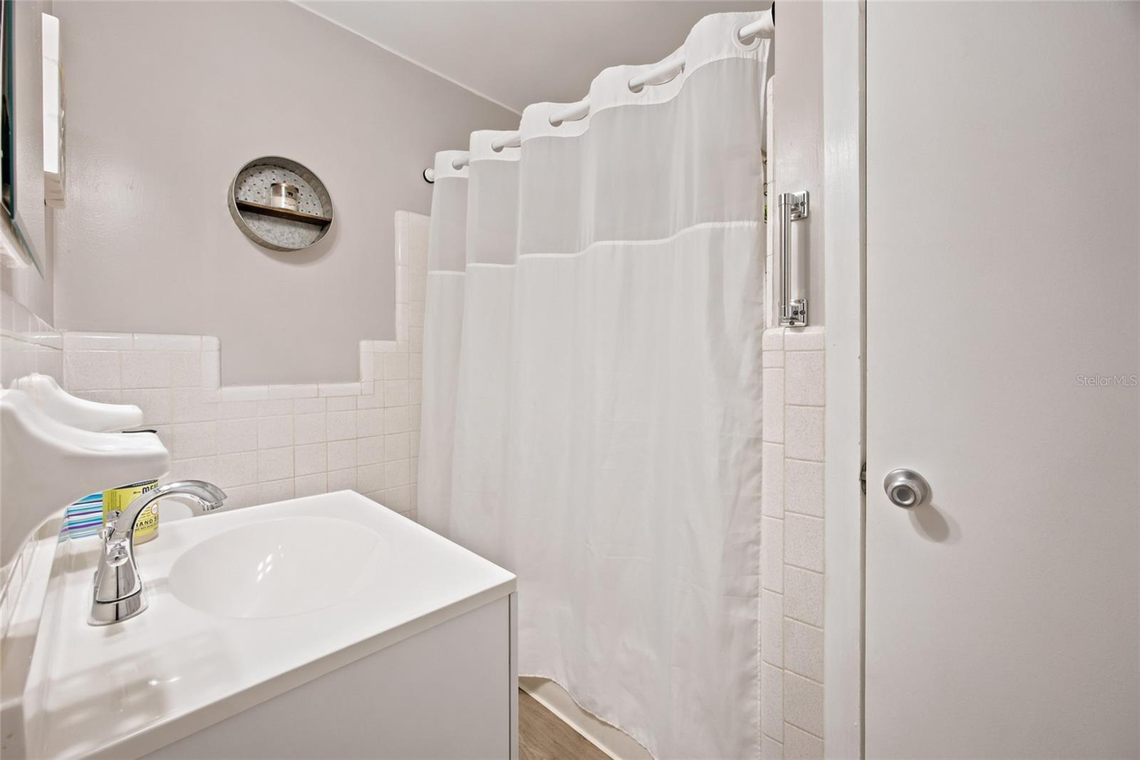OM726998 Property Photo 31