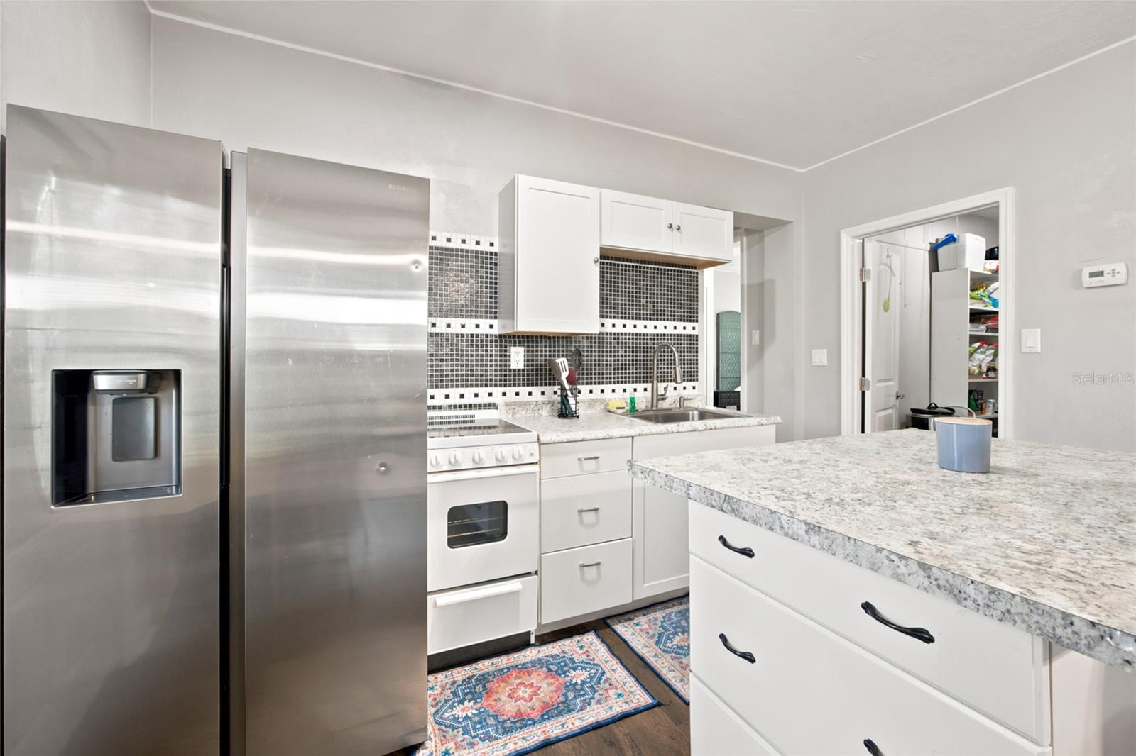 OM726998 Property Photo 35
