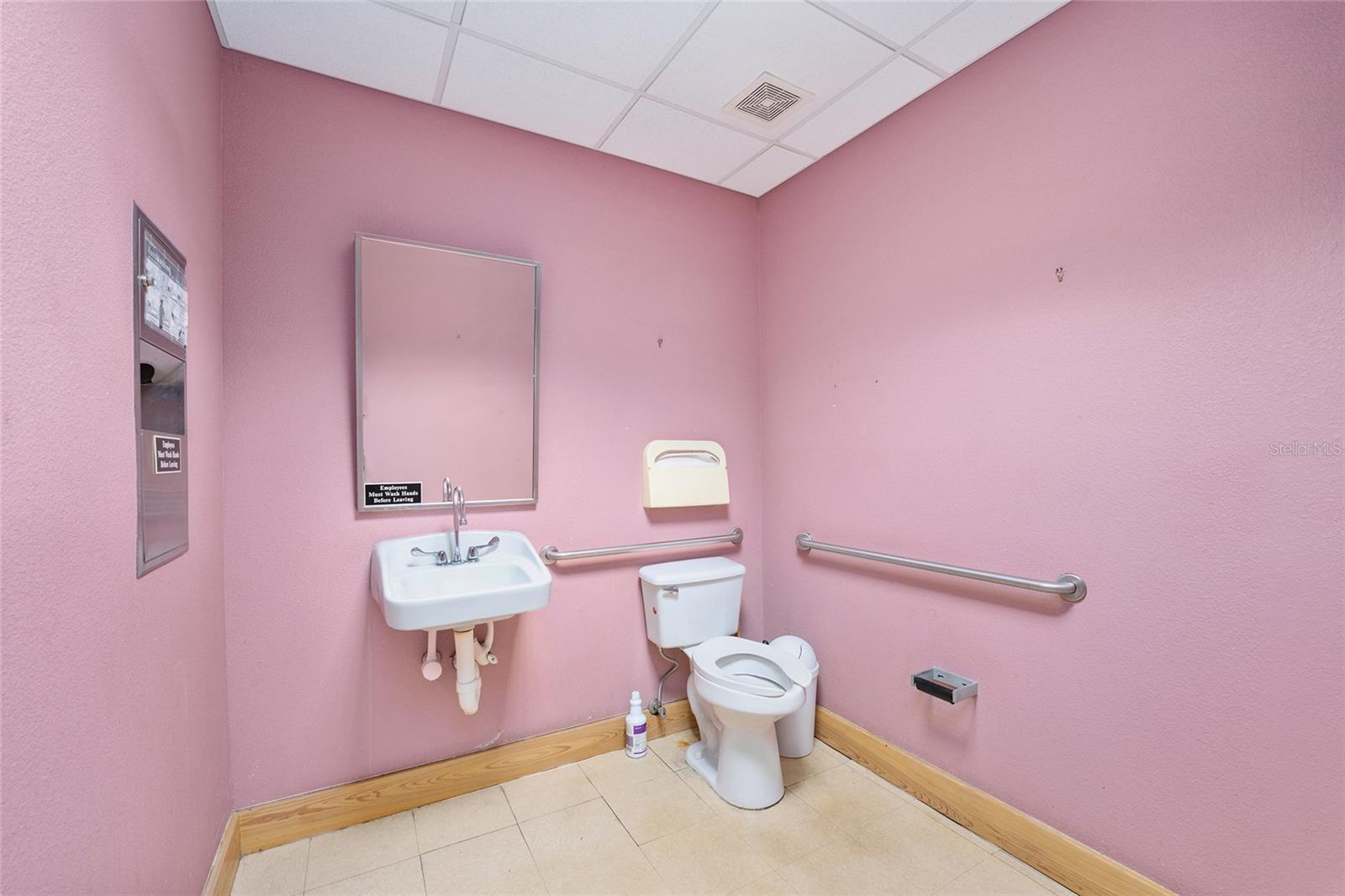 301 Se 17th St #2 Property Photo 33