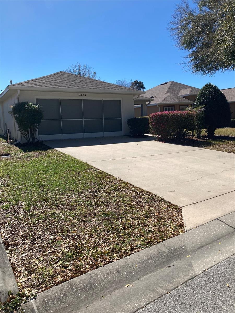 9505 SW 93 LOOP Property Photo 1