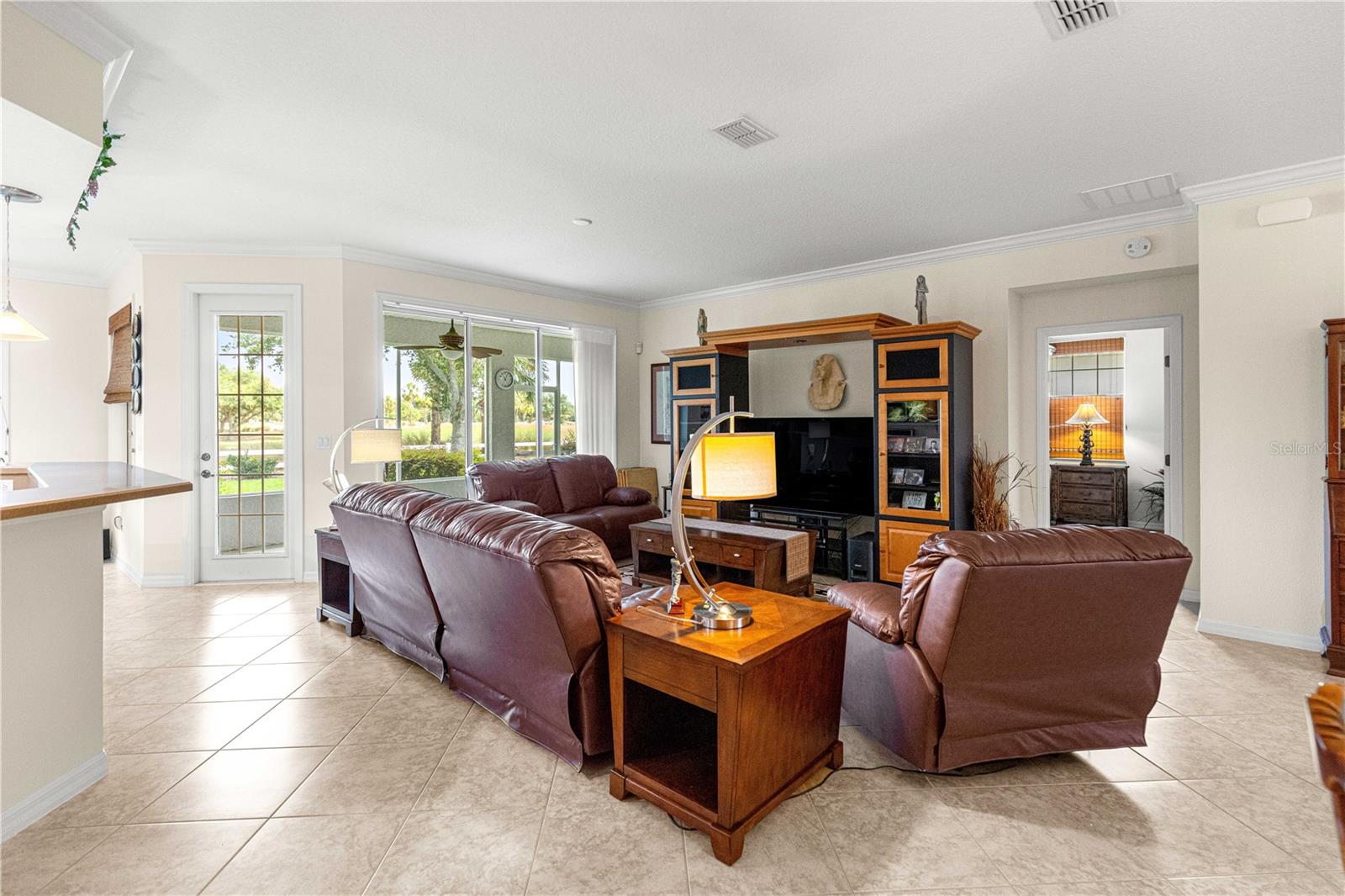 8355 Sw 84th Loop Property Photo 10