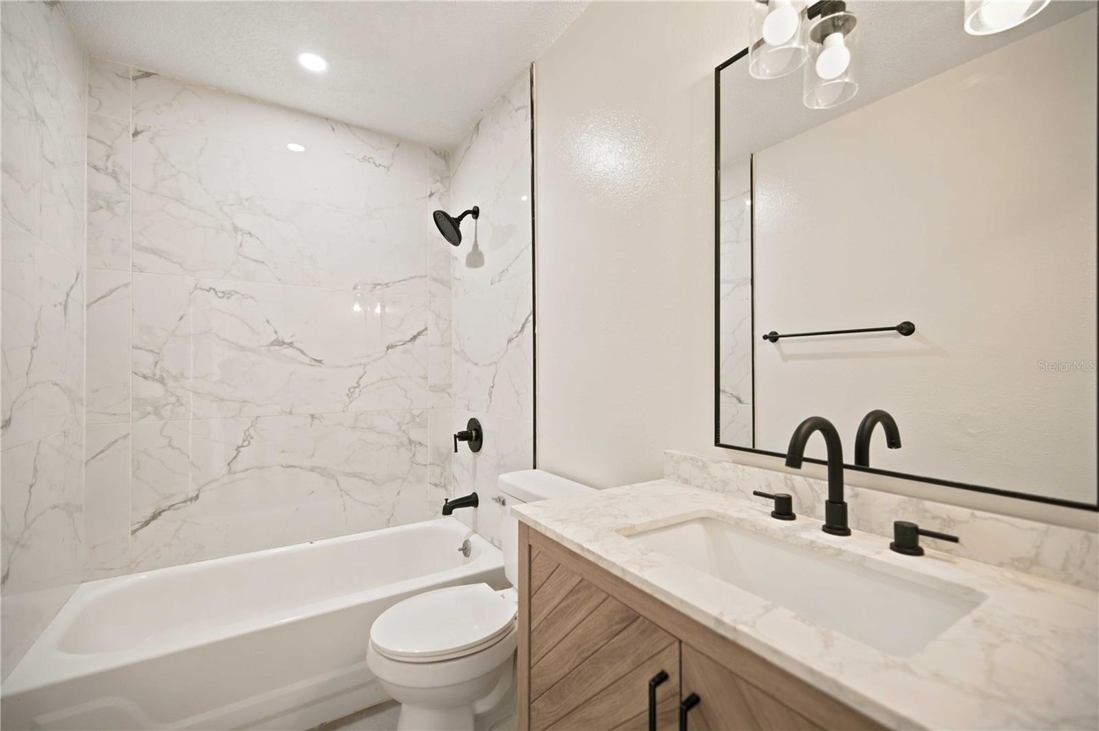 5395 Se 30th Pl #all Units Property Photo 12