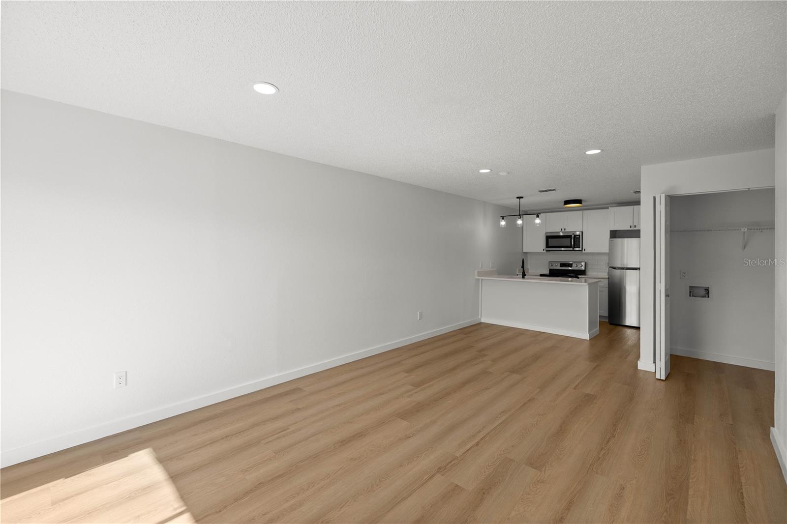 5395 Se 30th Pl #all Units Property Photo 17