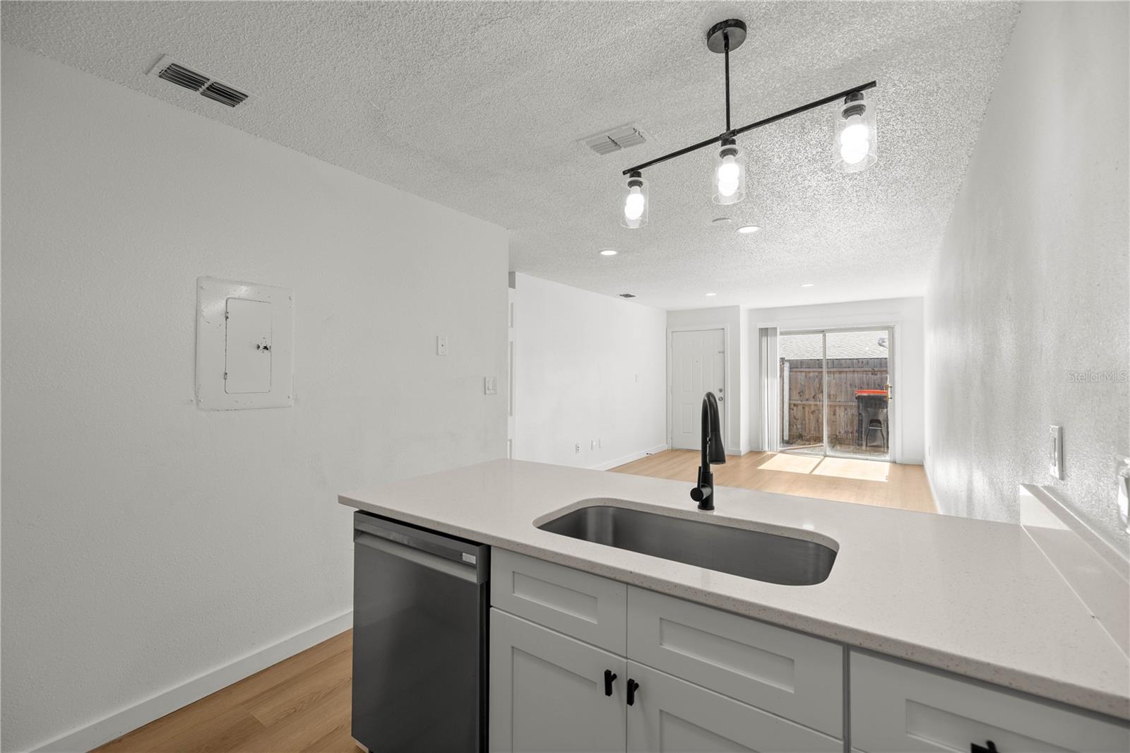 5395 Se 30th Pl #all Units Property Photo 21