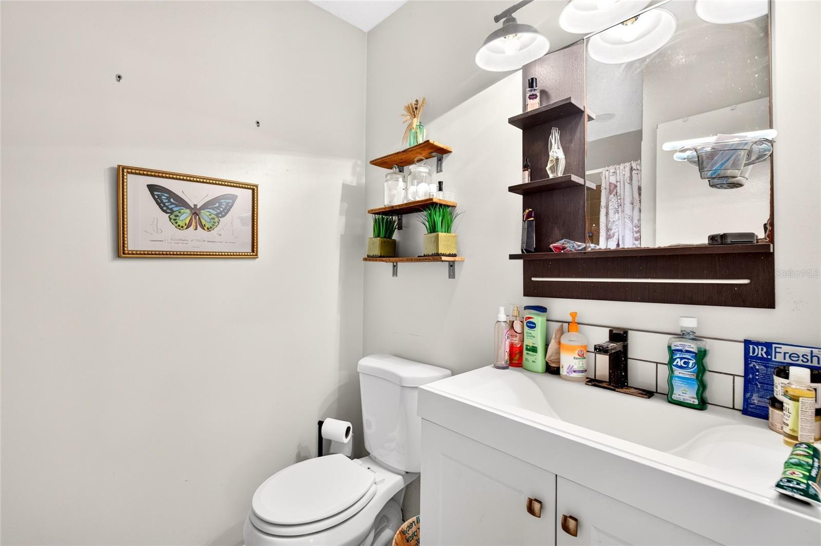 27 Cedar Trce Property Photo 7