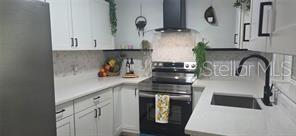1152 Ne 9 St Property Photo 2