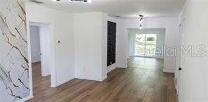 1152 Ne 9 St Property Photo 3