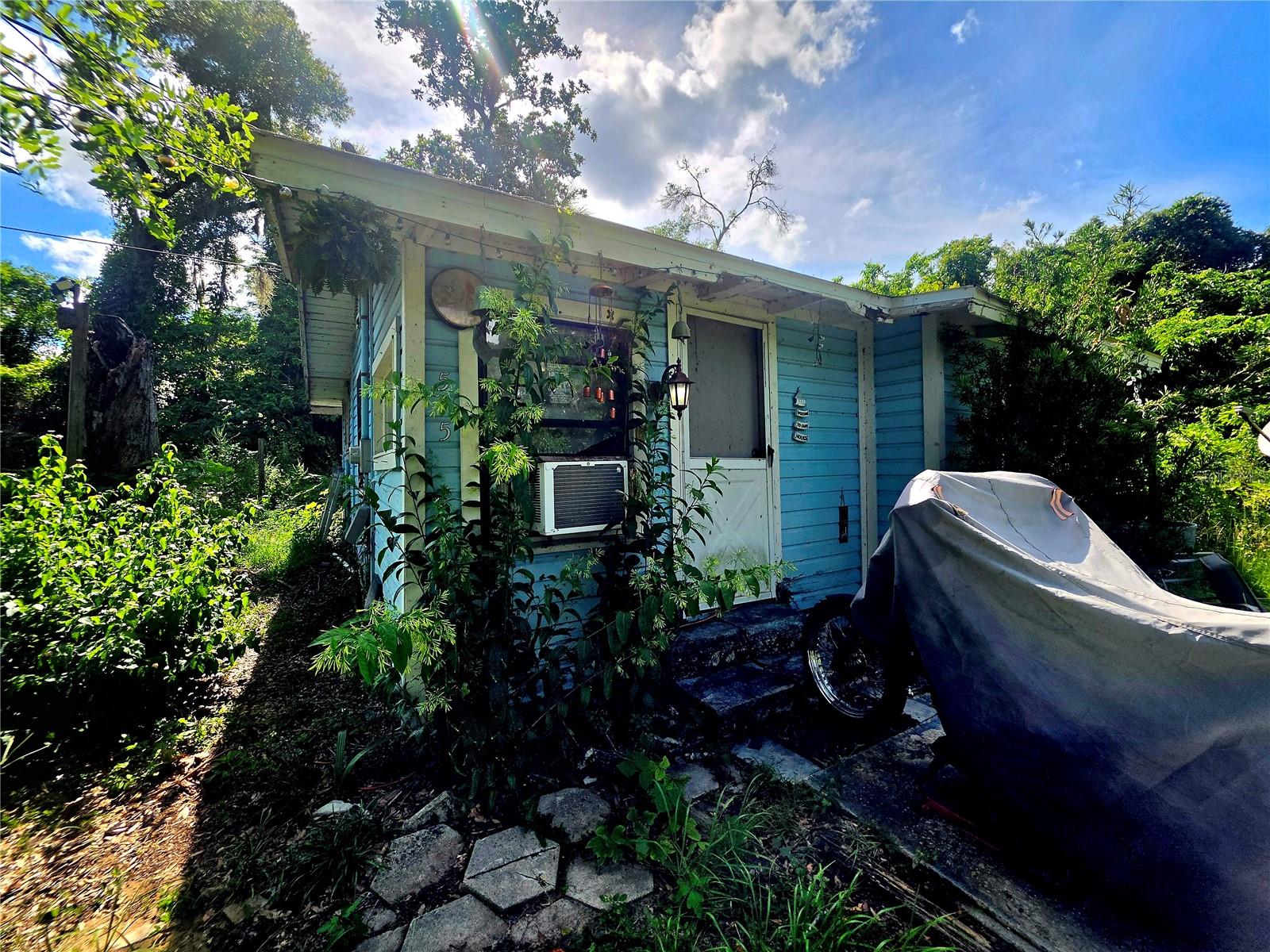 515 Ella Ave Property Photo 3
