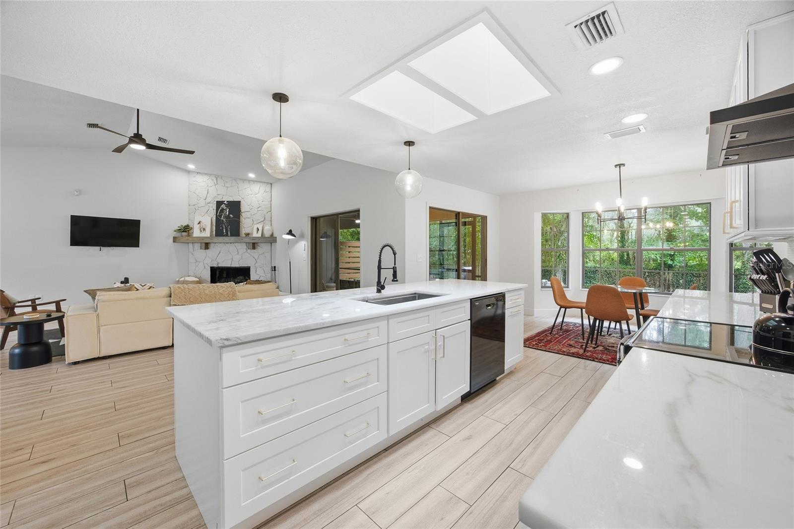 8274 Nw 47th St Property Photo 17