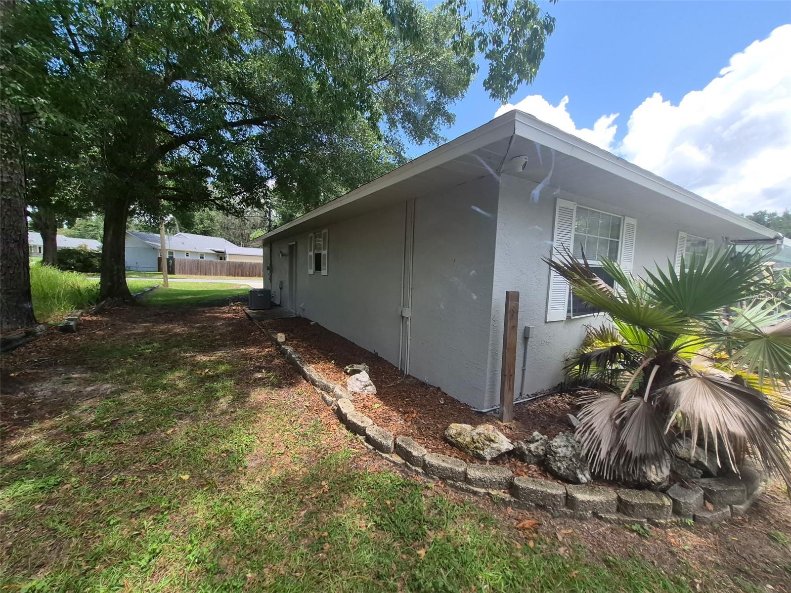 9 Teak Way Dr Property Photo 5