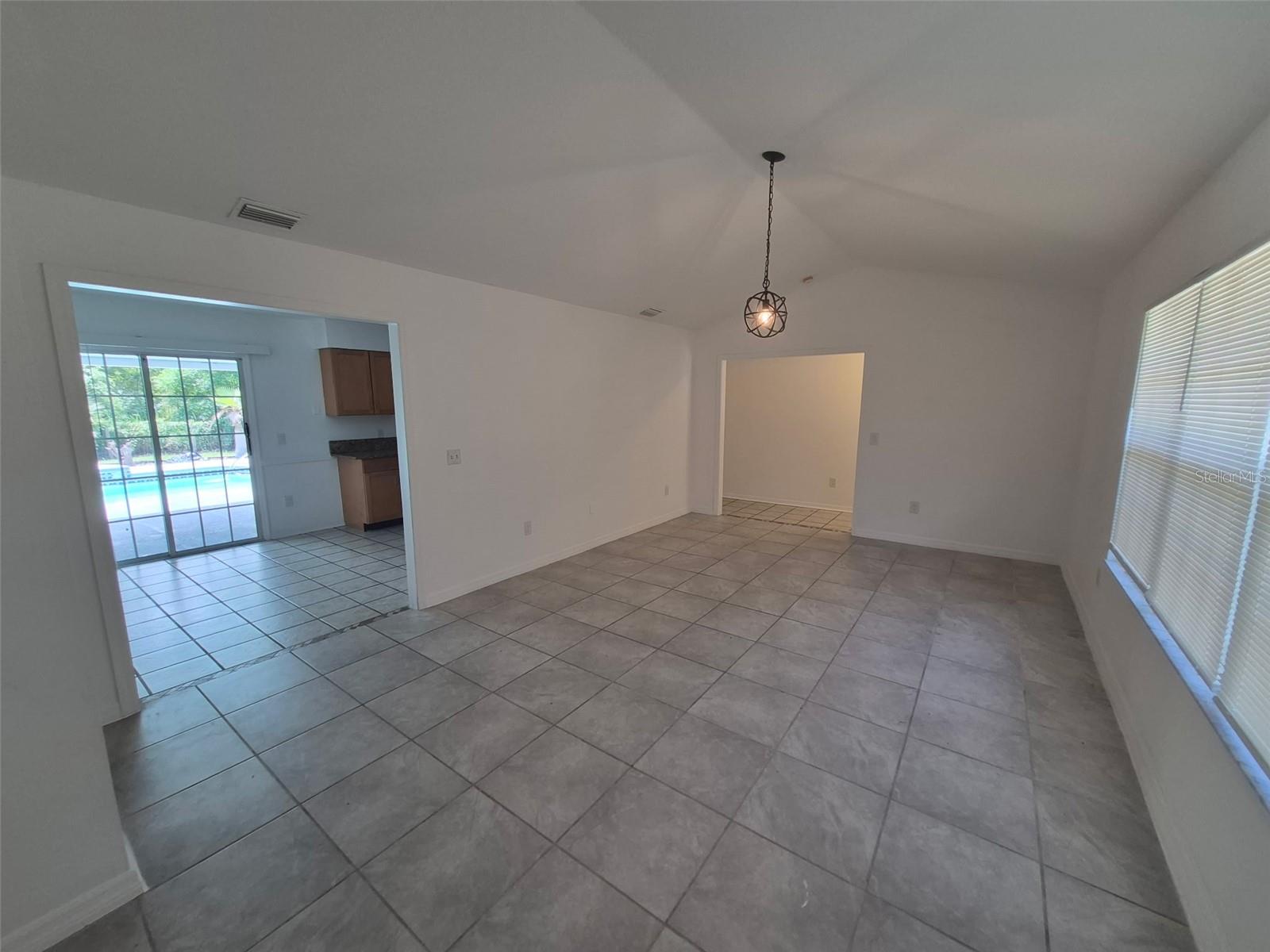 9 Teak Way Dr Property Photo 8