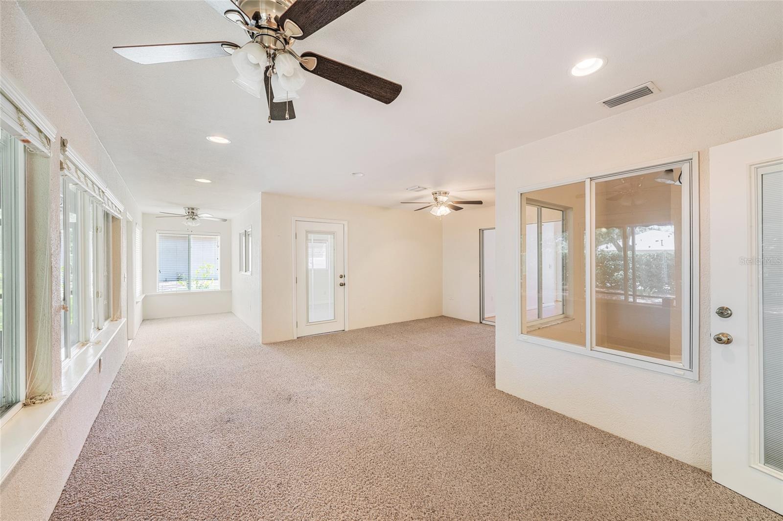 9082 Se 135th Loop Property Photo 46