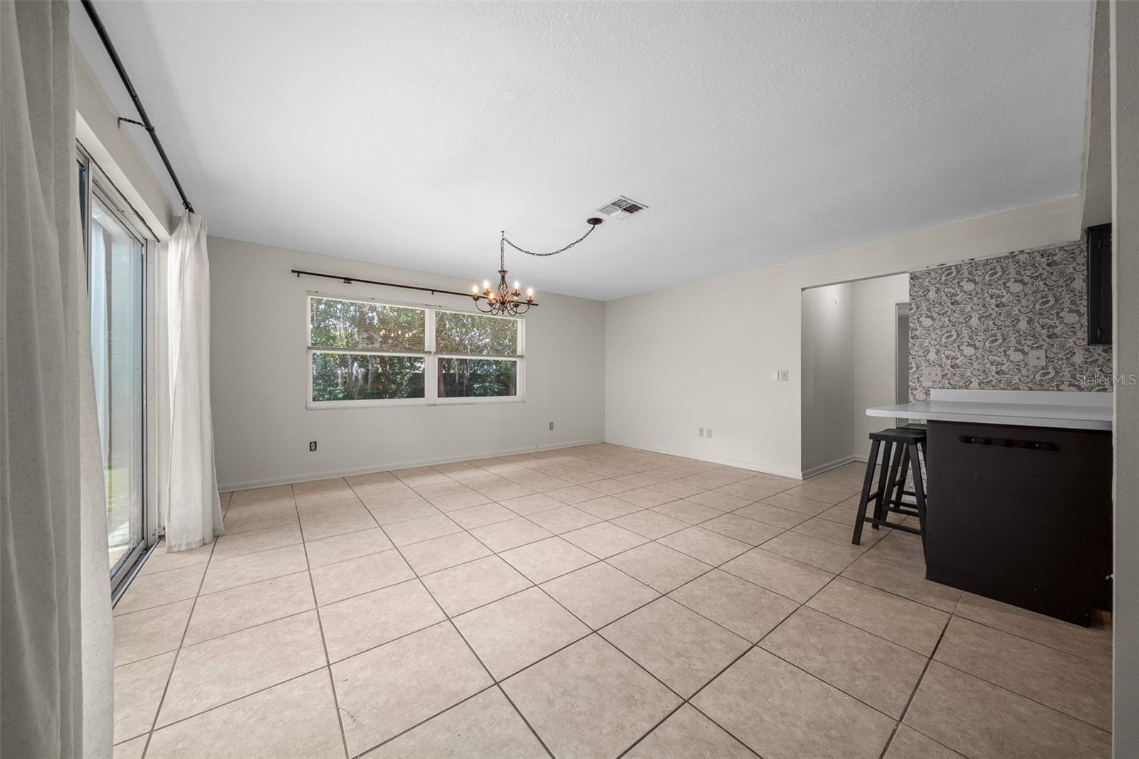 1870 Se 38th St Property Photo 17