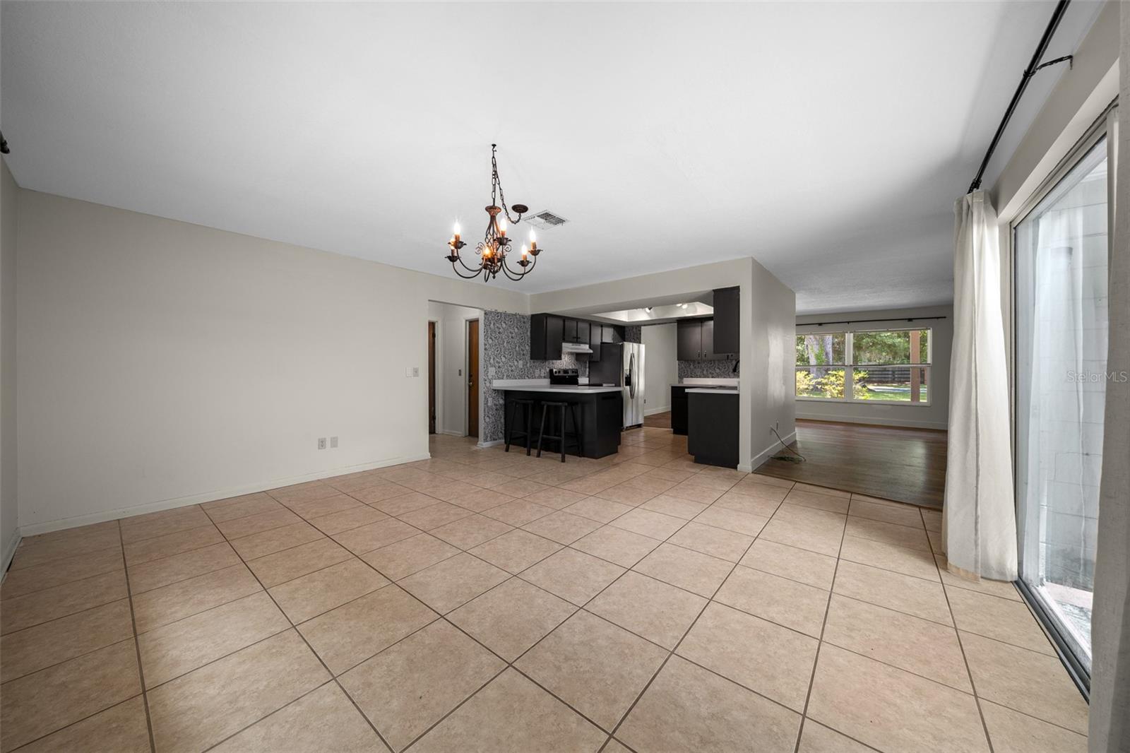 1870 Se 38th St Property Photo 18