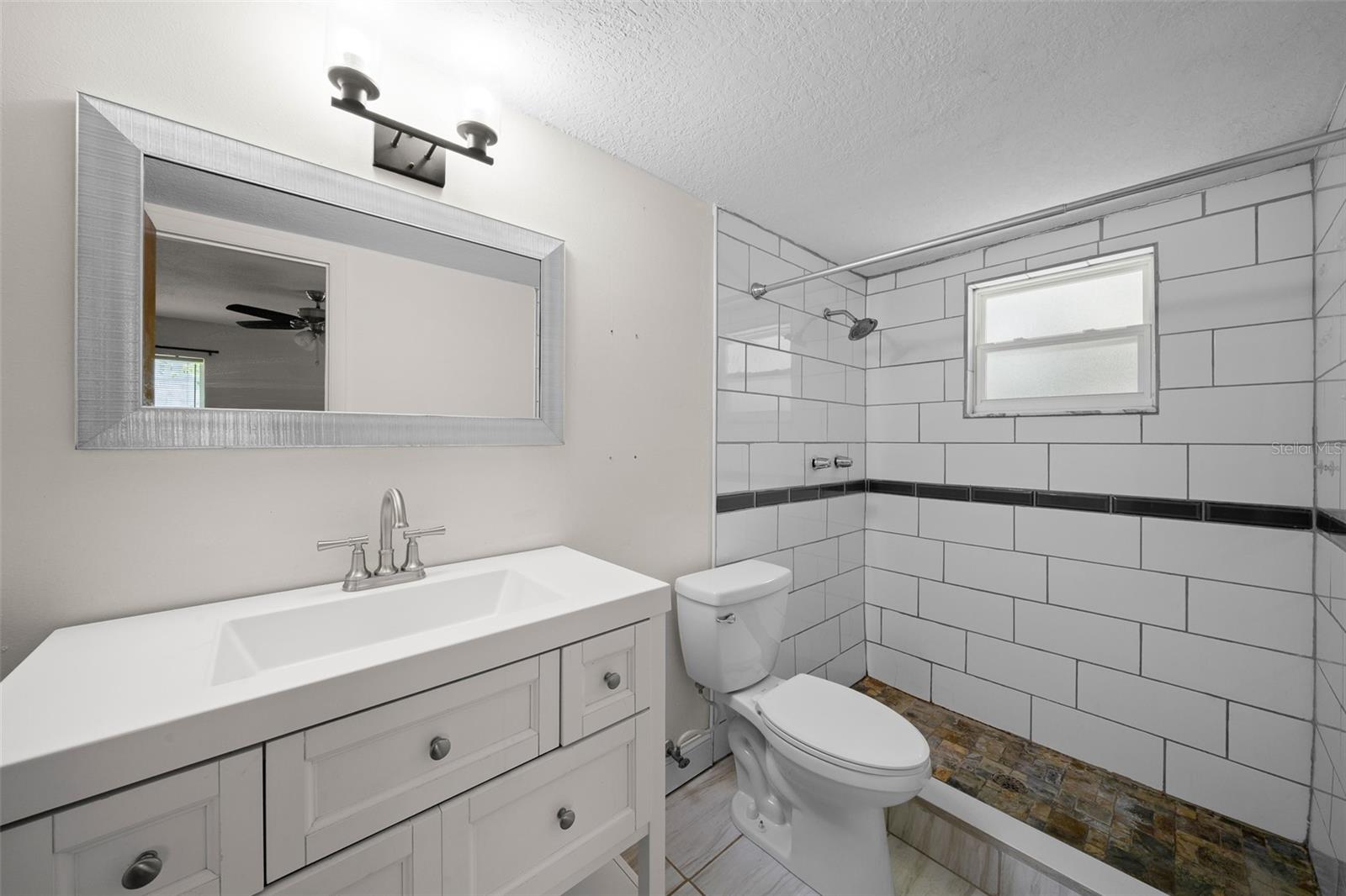 1870 Se 38th St Property Photo 26