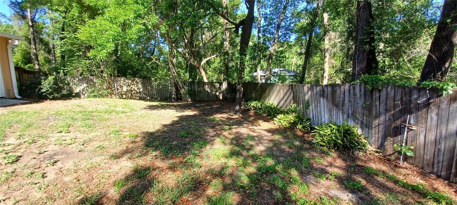 6521 E Grayson St Property Photo 5