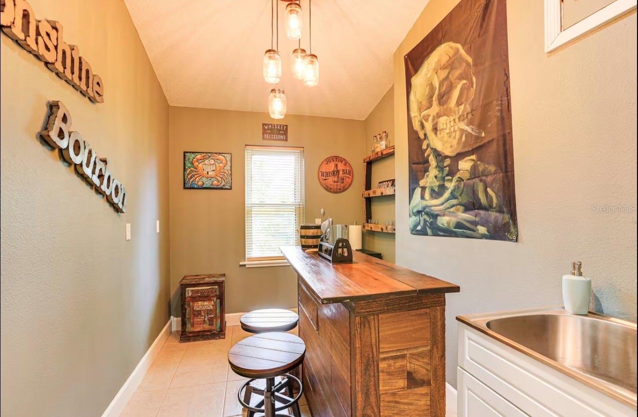 20906 River Dr Property Photo 23