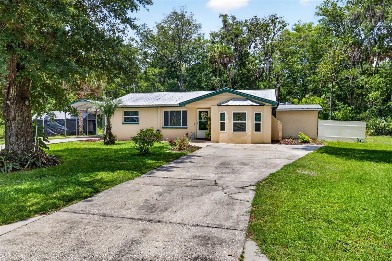 5304 S James Ter Property Photo 1