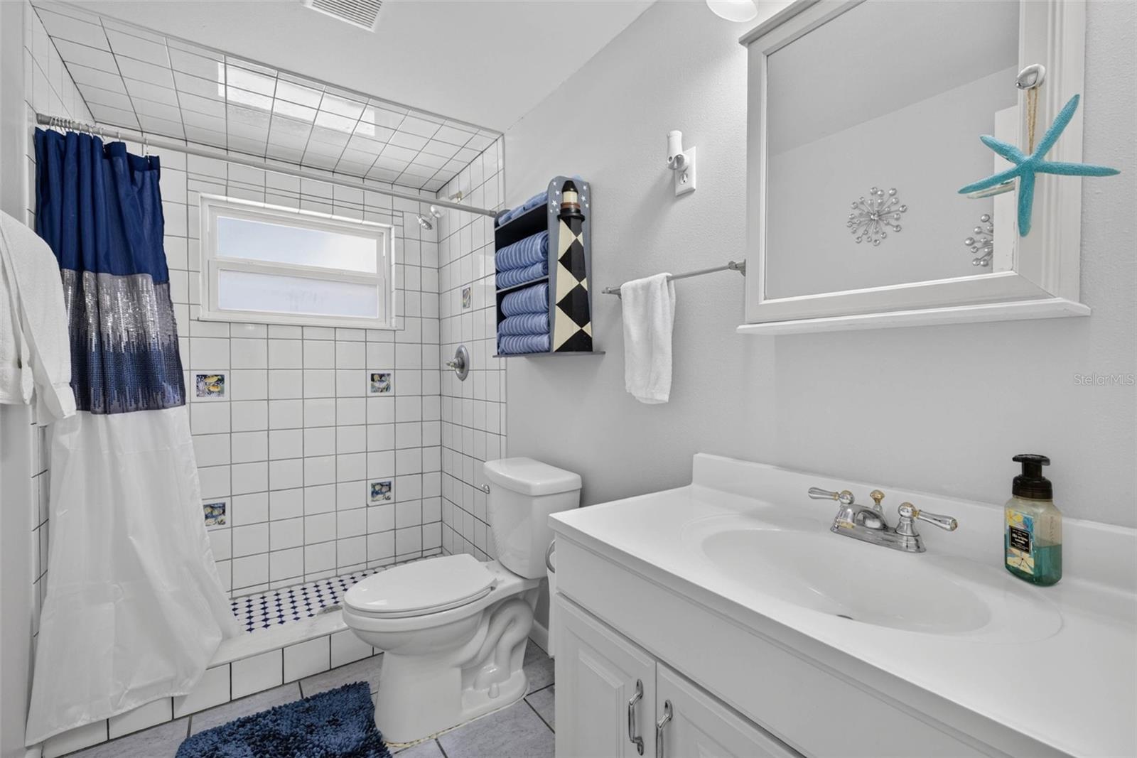 5304 S James Ter Property Photo 21
