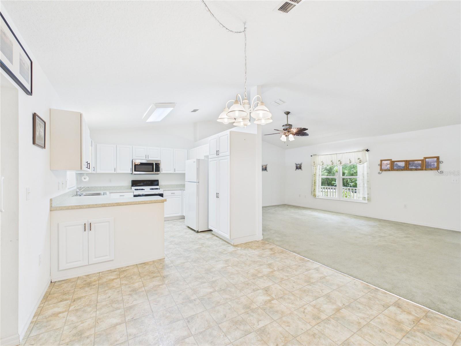 11236 N Rain Pt Property Photo 7