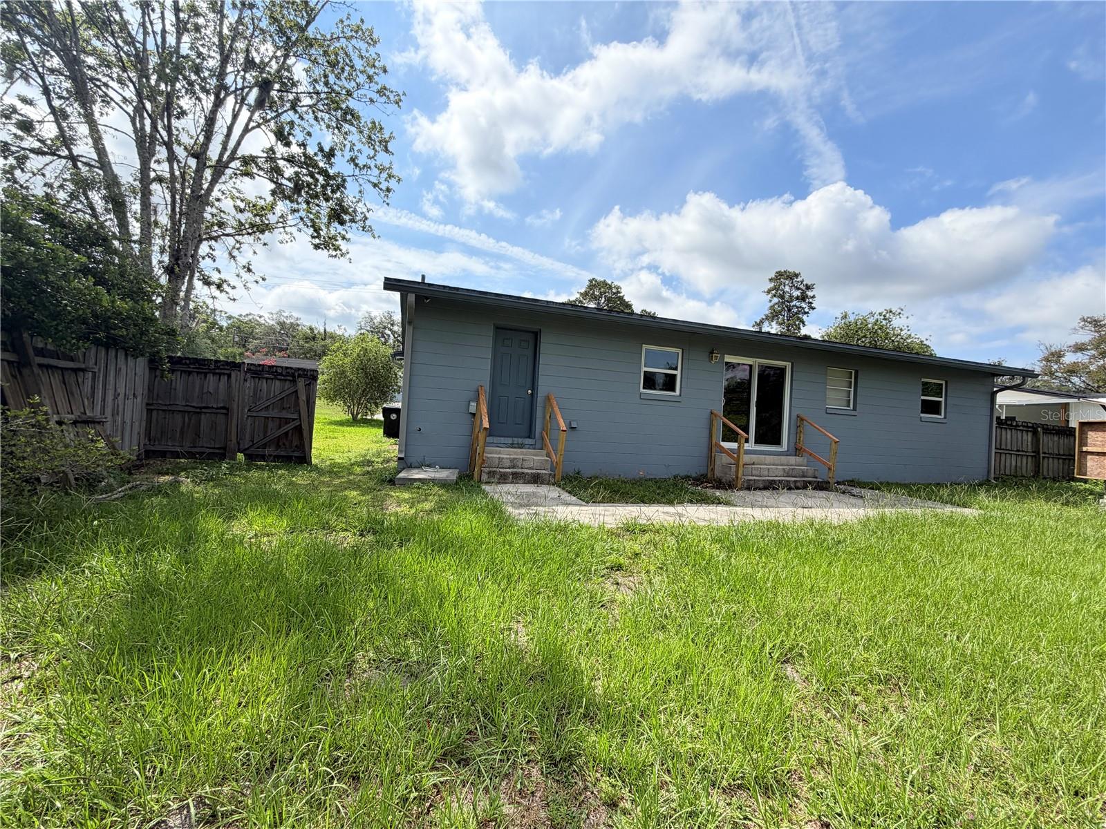 175 Capella Rd Property Photo 2