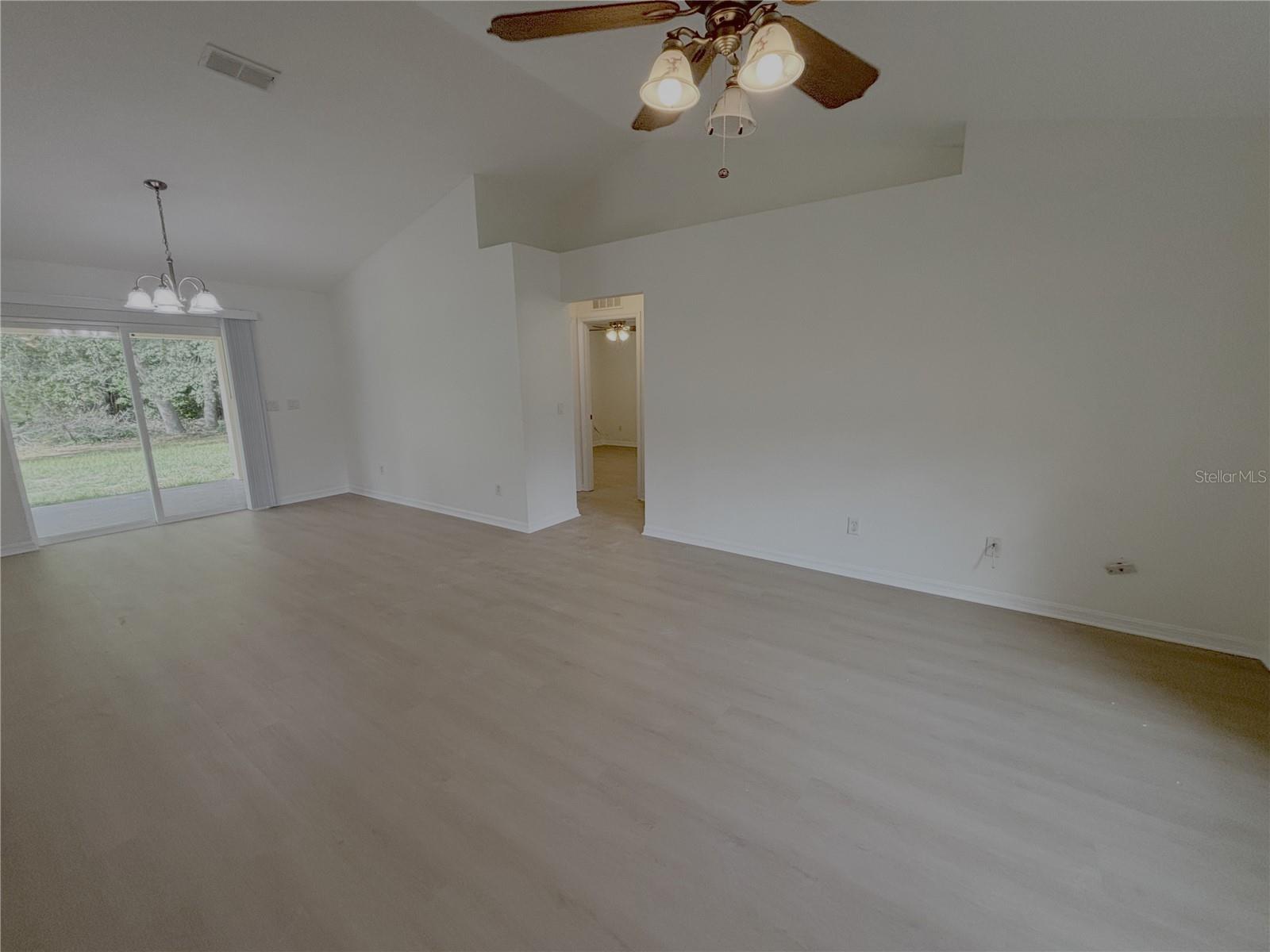 10417 Sw 52nd Ct Property Photo 4