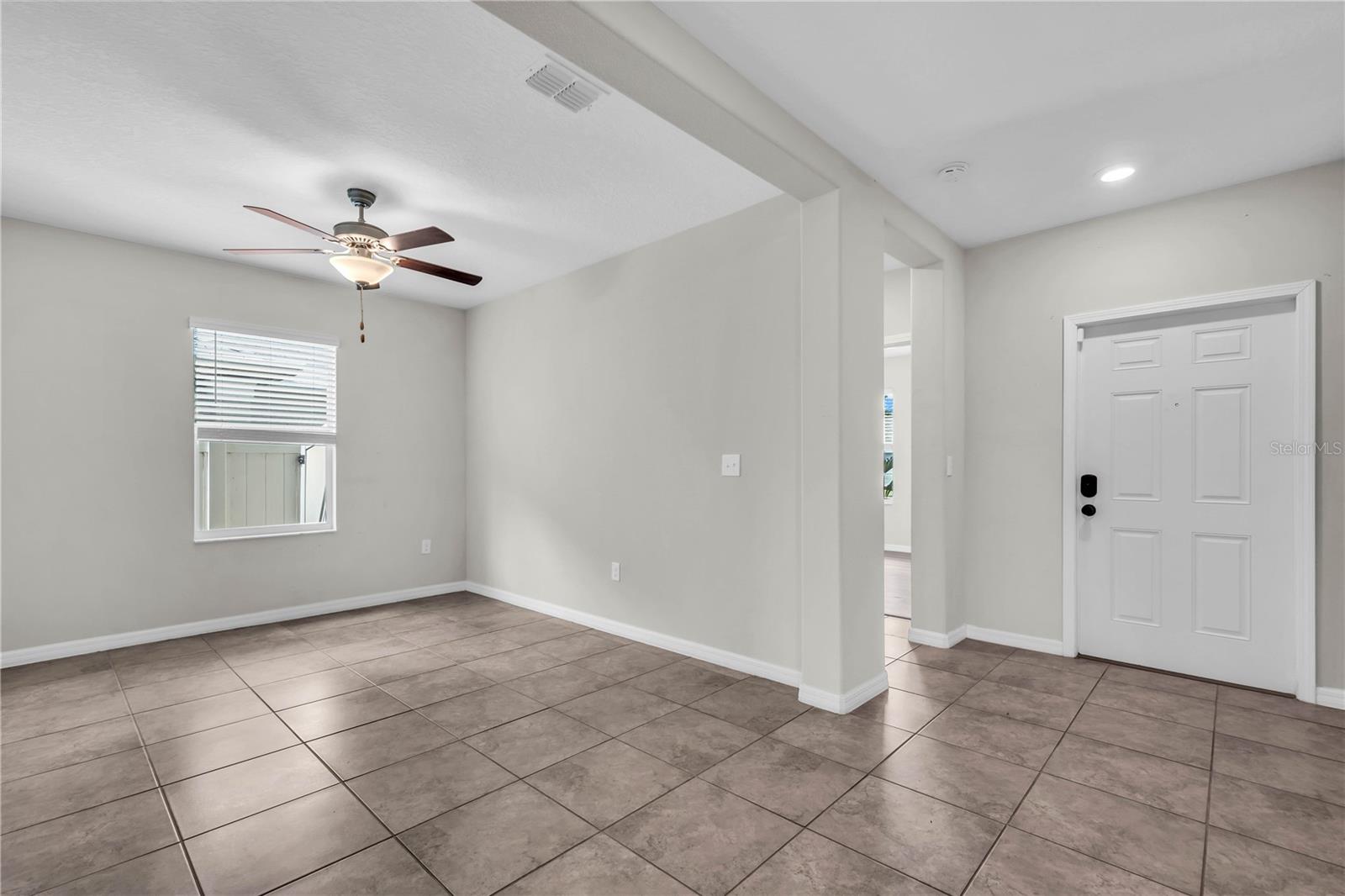 1739 Broad Winged Hawk Dr Property Photo 4