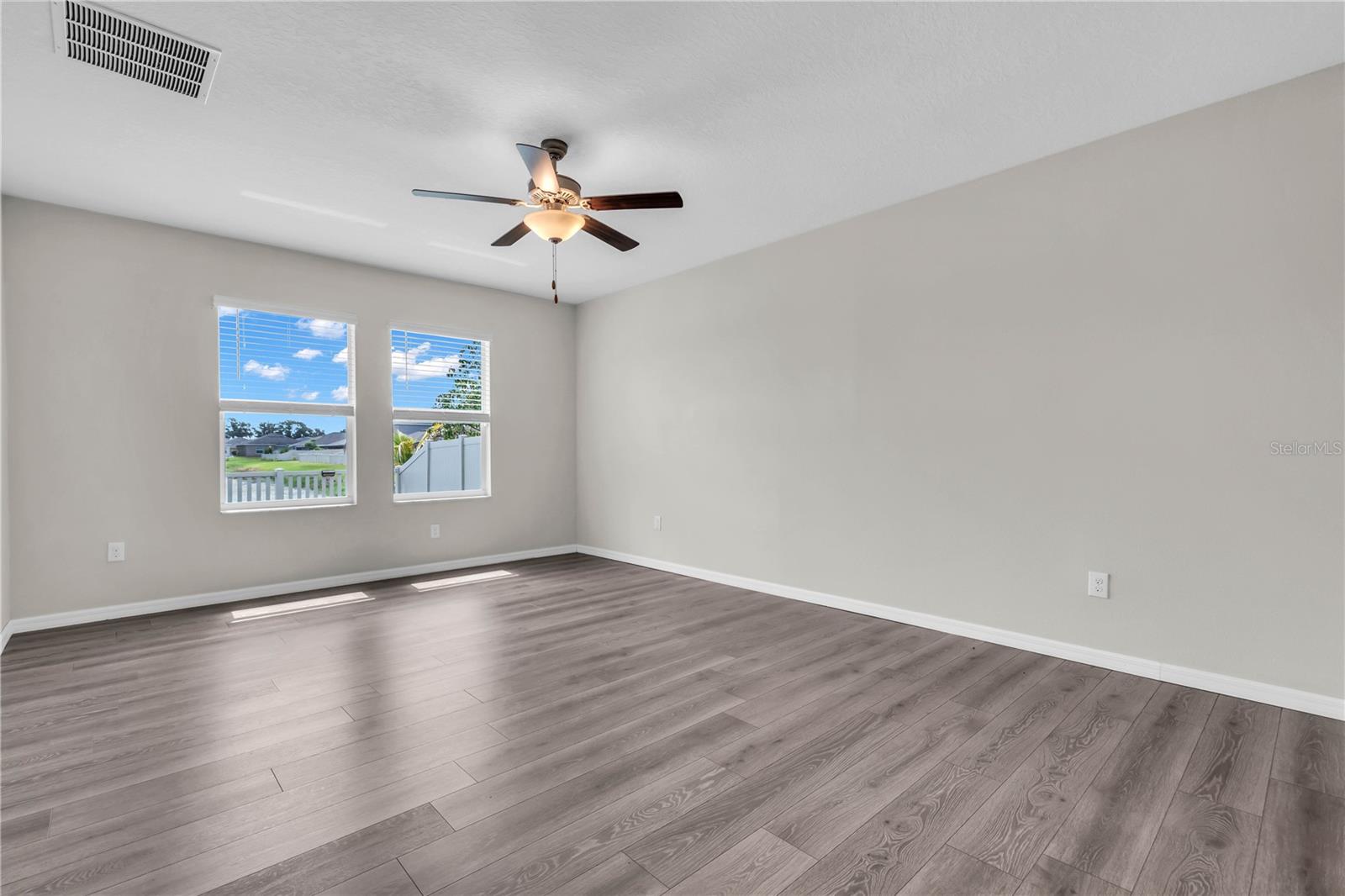 1739 Broad Winged Hawk Dr Property Photo 19