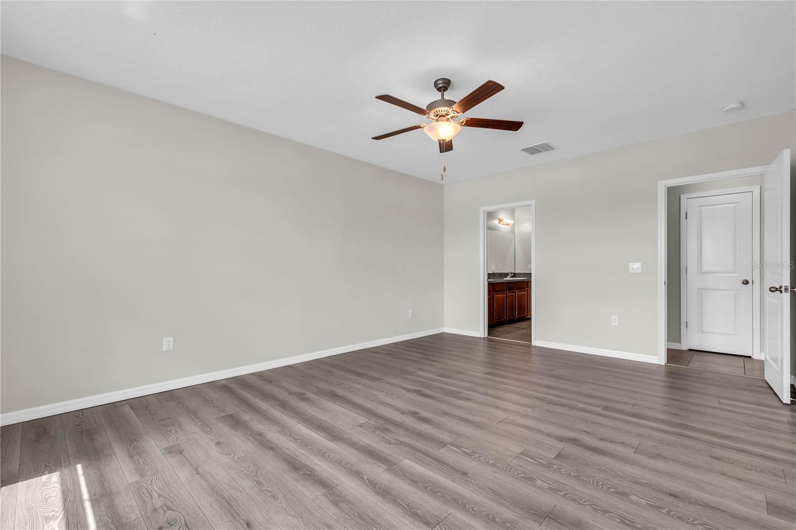 1739 Broad Winged Hawk Dr Property Photo 20