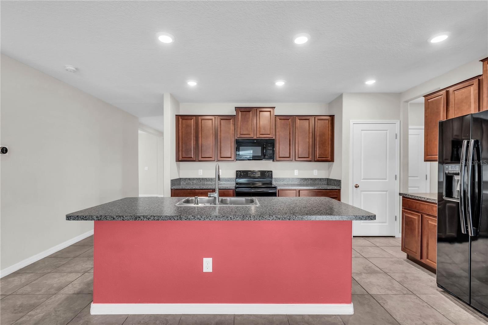 1739 Broad Winged Hawk Dr Property Photo 27