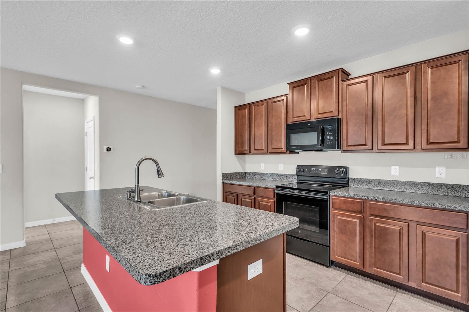 1739 Broad Winged Hawk Dr Property Photo 28