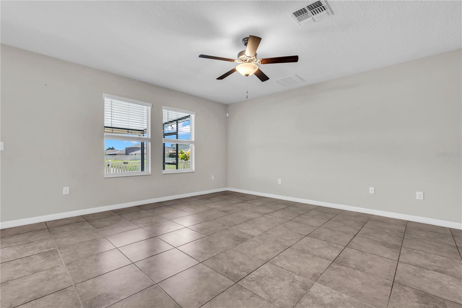 1739 Broad Winged Hawk Dr Property Photo 30