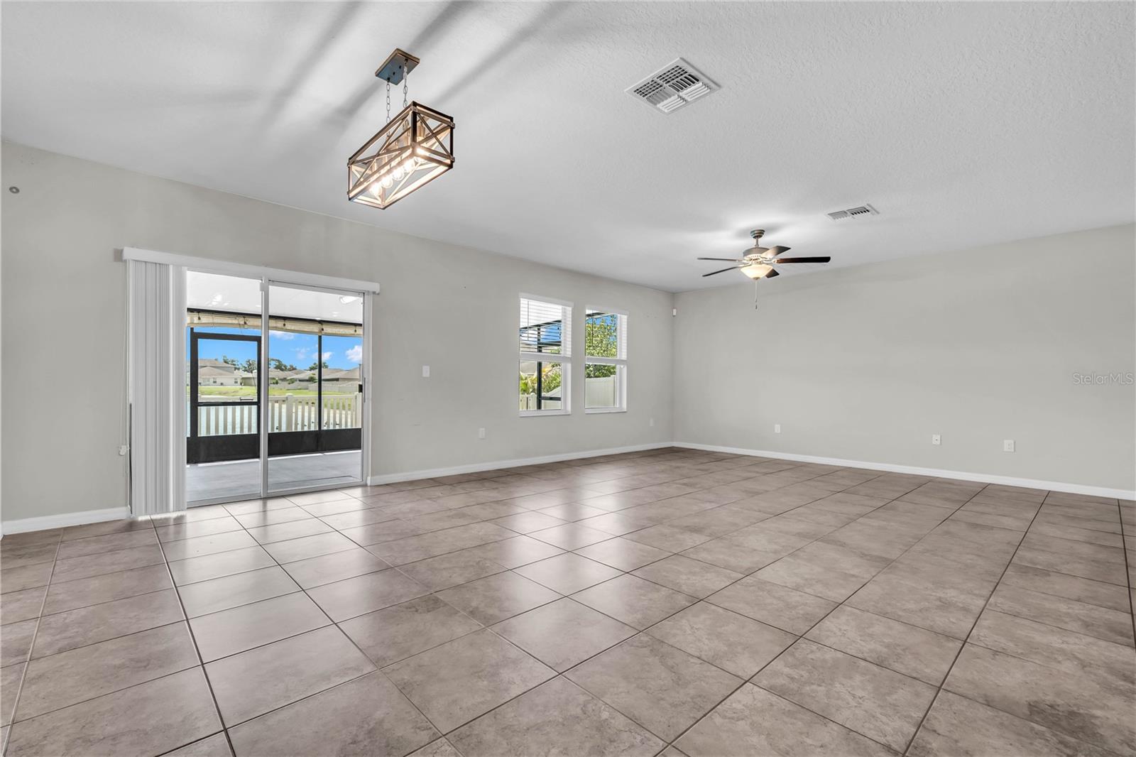 1739 Broad Winged Hawk Dr Property Photo 36