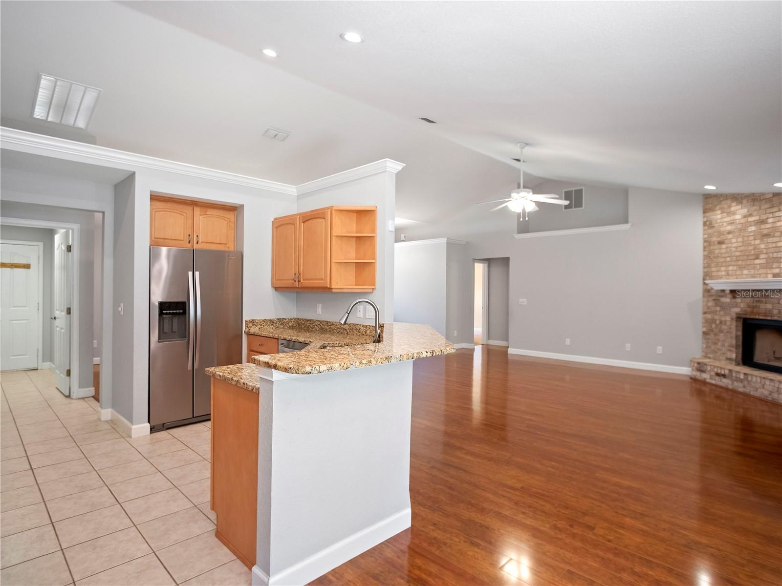 1258 Ne 51st Loop Property Photo 11